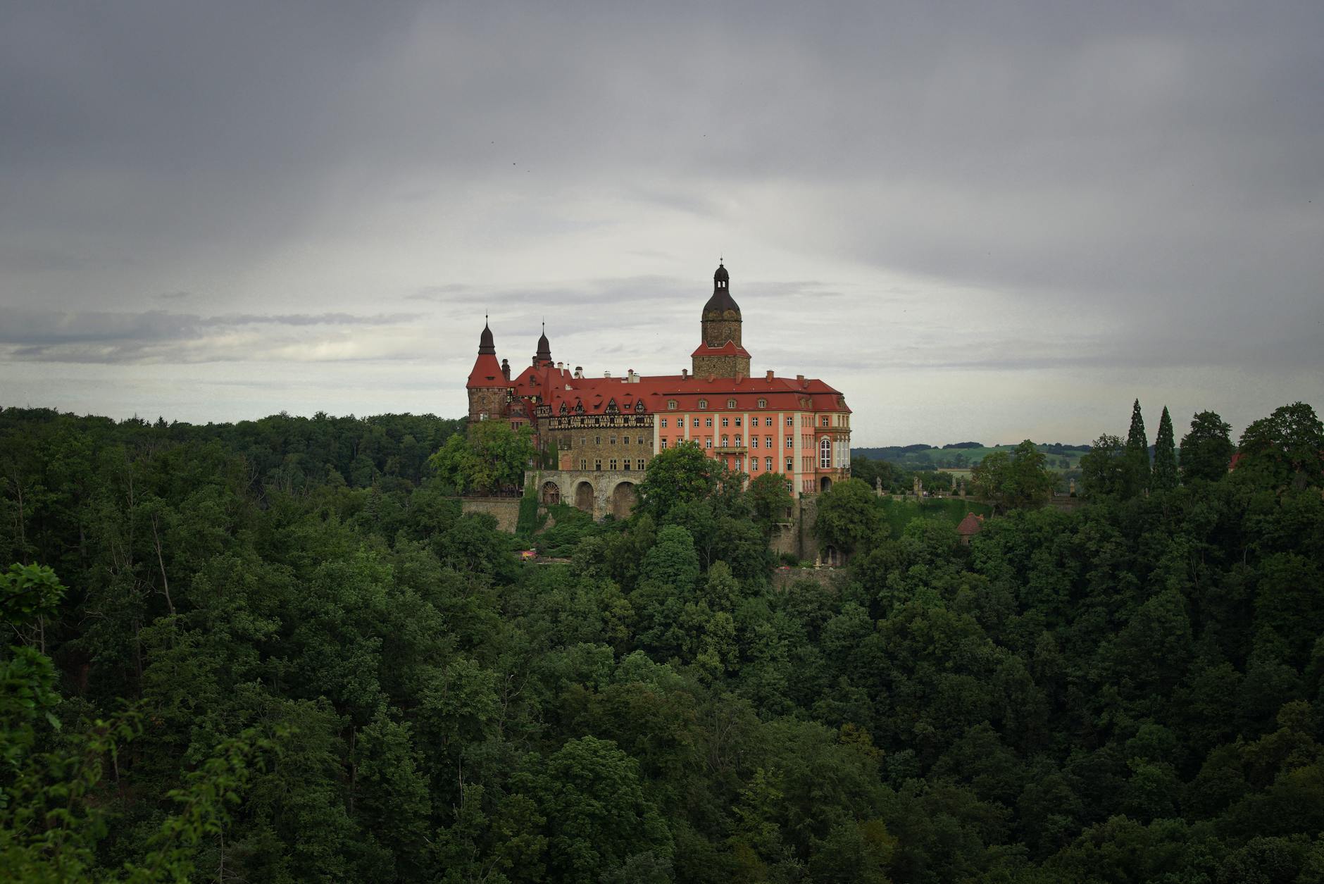 Zamek Książ w Wałbrzychu - monumentalna budowla zyska 21 mln zł unijnej dotacji na remont
